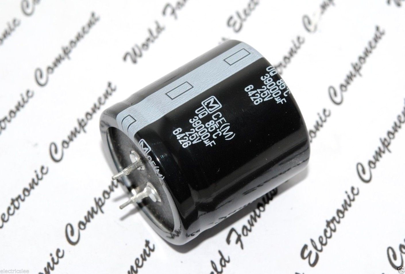 1pcs - Panasonic 39000uF (39000µF) 25V EIAJ-3C Snap-In Capacitor - EETUQ1E393E