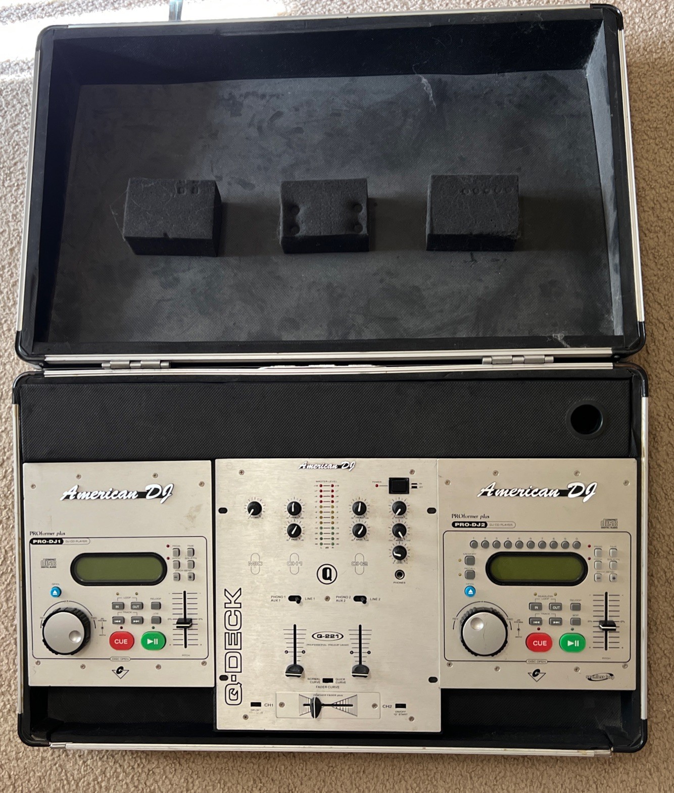 American DJ PRO-DJ1, DJ2 & Q-Deck In Case - Untested