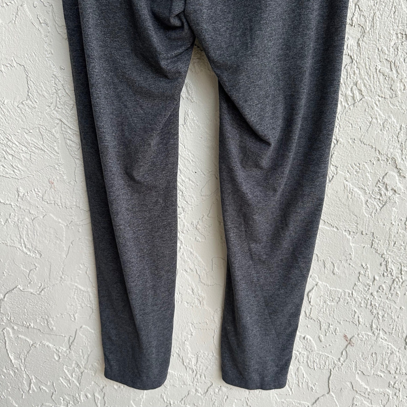 Vuori Ponto Performance Joggers Sweatpants Men Medium Charcoal Heather Athletic