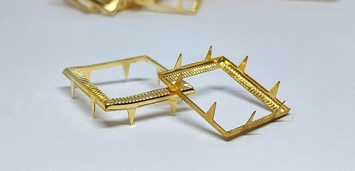 25mm Square Rim Settings 15 Pieces Gold, Pronged