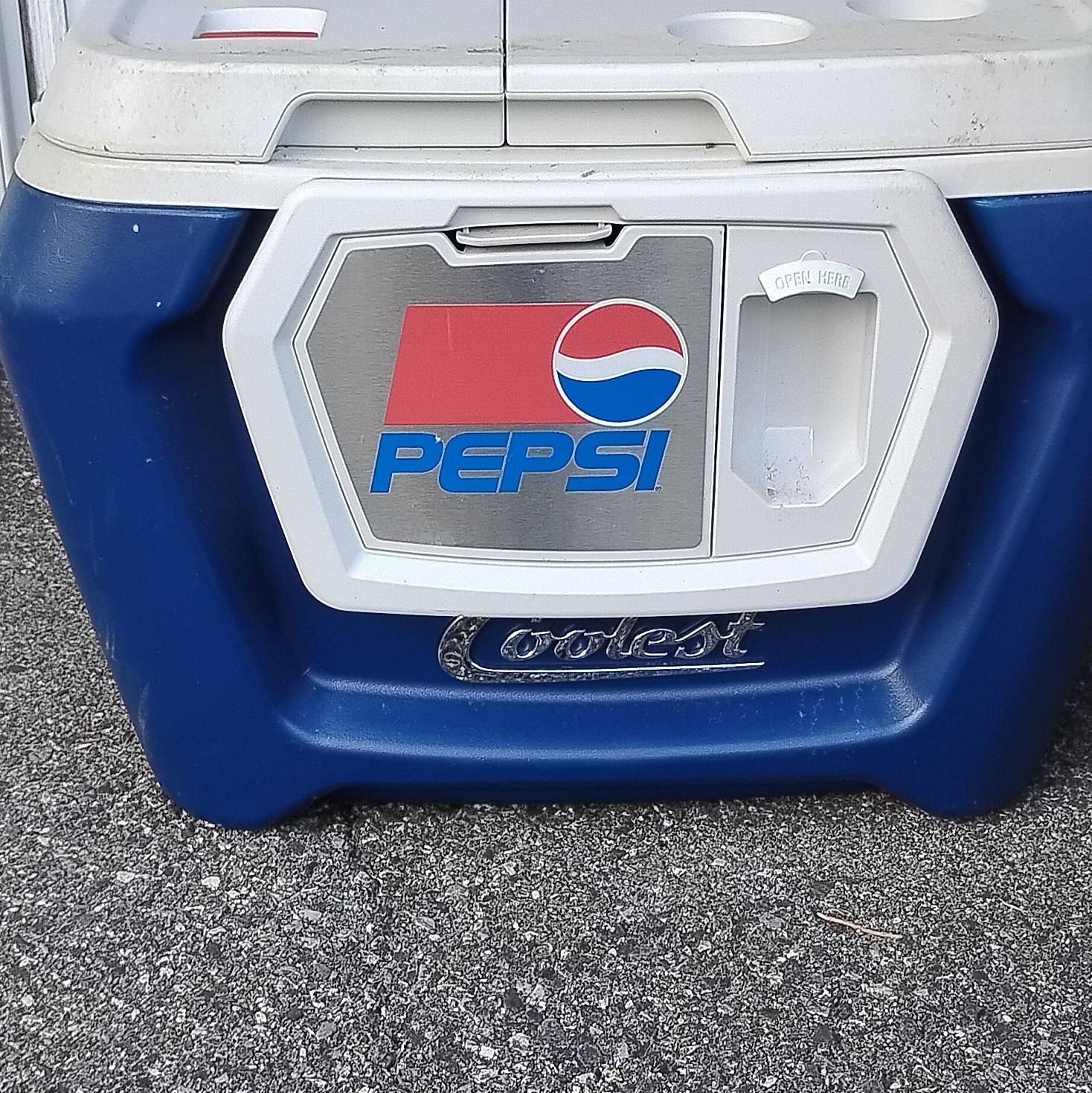 Pepsi Rolling 60 qt Ice Chest Cooler, Blue/White, 78-Can Capacity