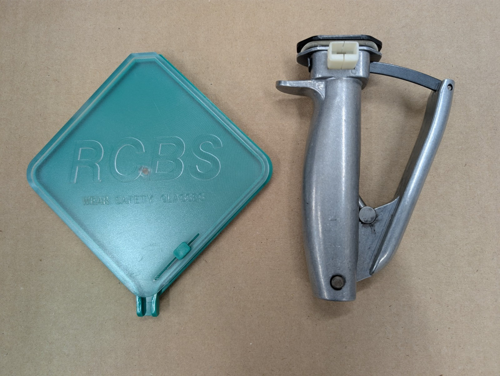 Rcbs Universal Hand Priming Tool , Green