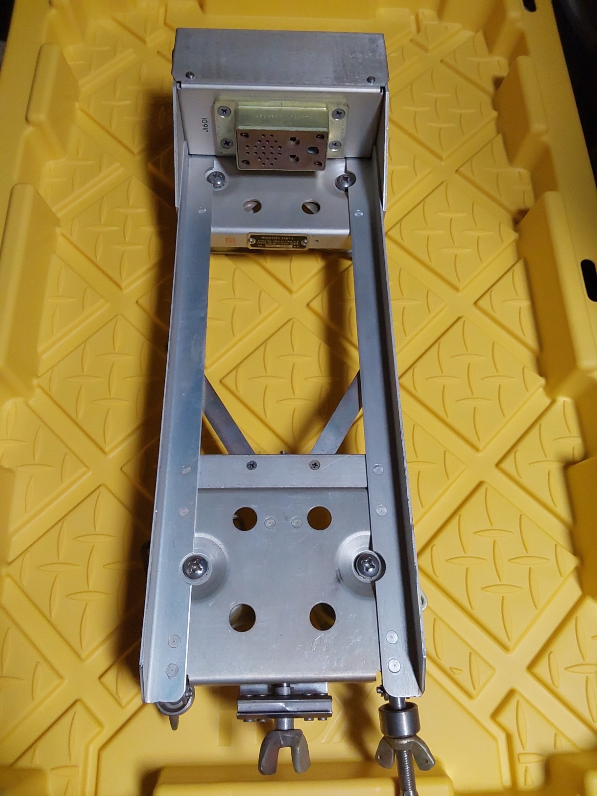 Aircraft Radio / Avionics Rack 350t-1