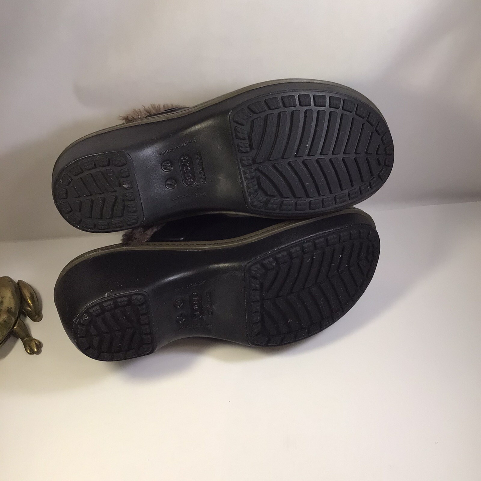 crocs womens slip on size 7