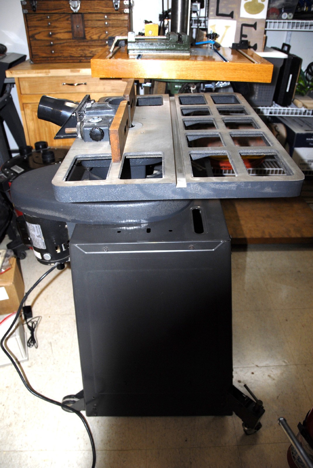 Sears 113 23941 Wood Shaper Cast Iron Table with Shaper Cutters.