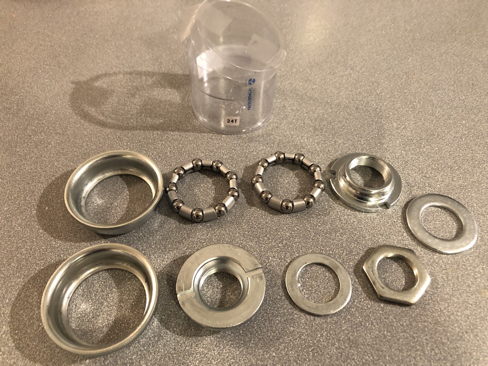 OLD SCHOOL BMX NEW TANGE AMERICAN BOTTOM BRACKET CHROME 24T 1 piece crank tioga