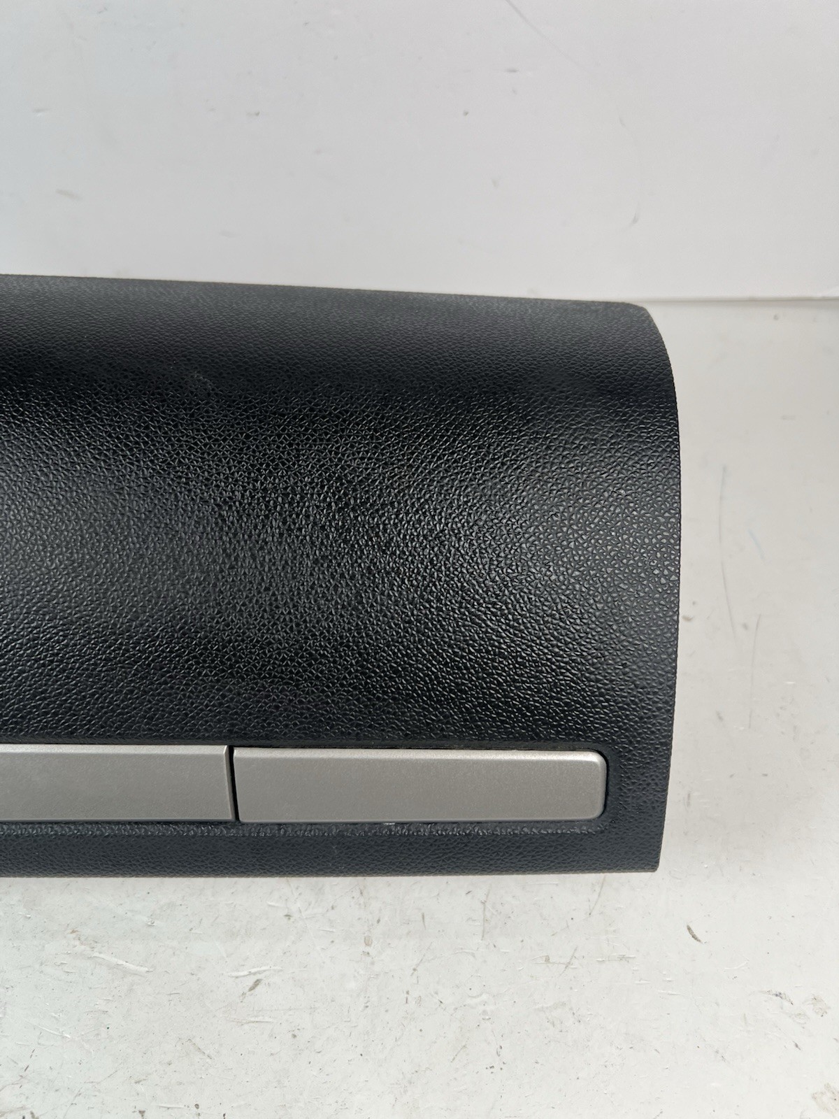 07-13 Silverado SIERRA Dash UPPER GLOVE BOX Storage Compartment Door BLACK