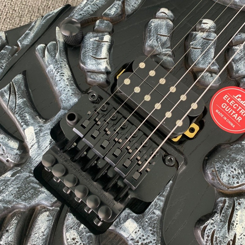 Left Hand Skull Solid Electric Guitar Rounded Fret Edge Maple Neck Hard Rock