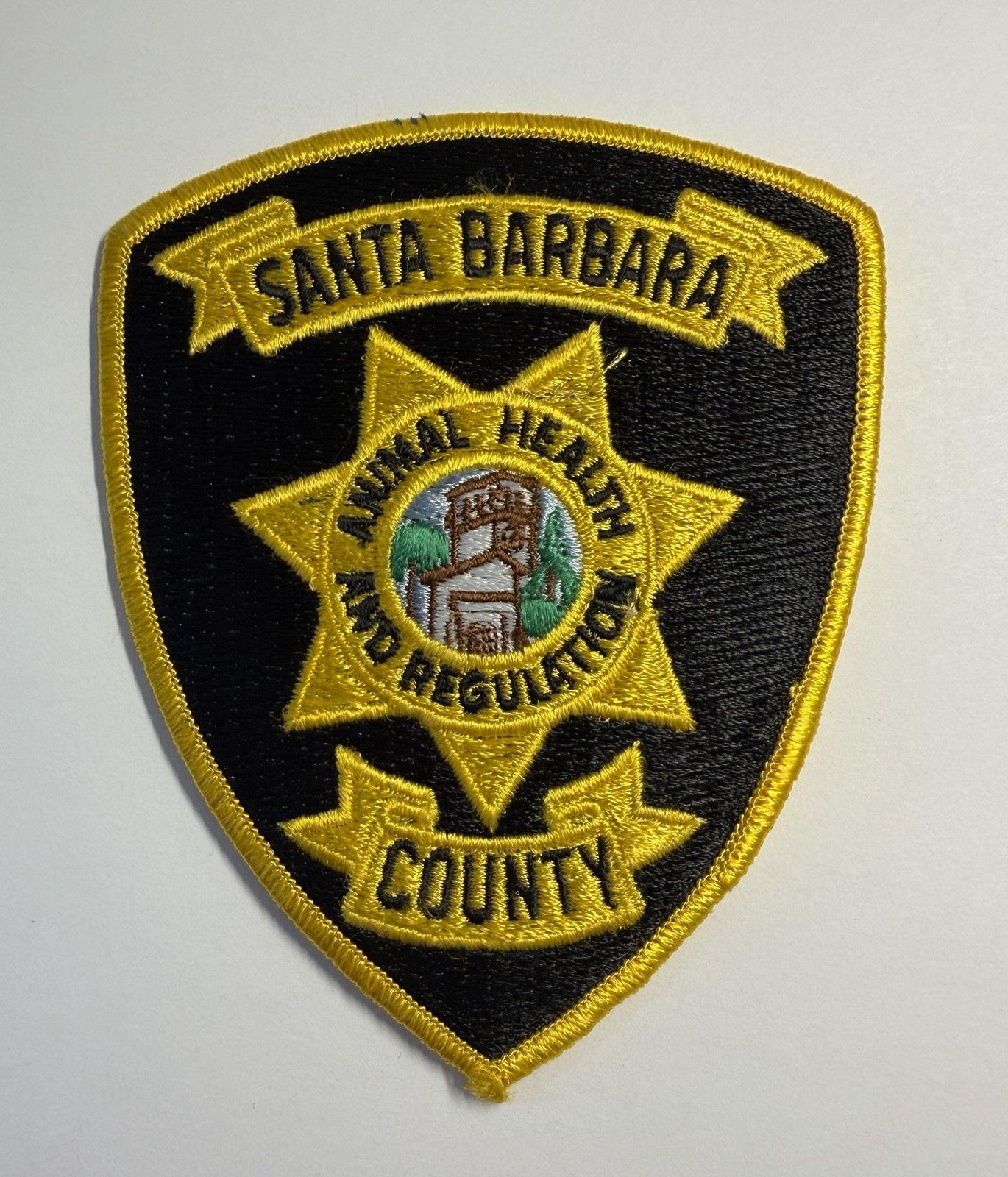 CALIFORNIA VINTAGE SANTA BARBARA COUNTY ANIMAL HEALTH & REGULATION PATCH #D47