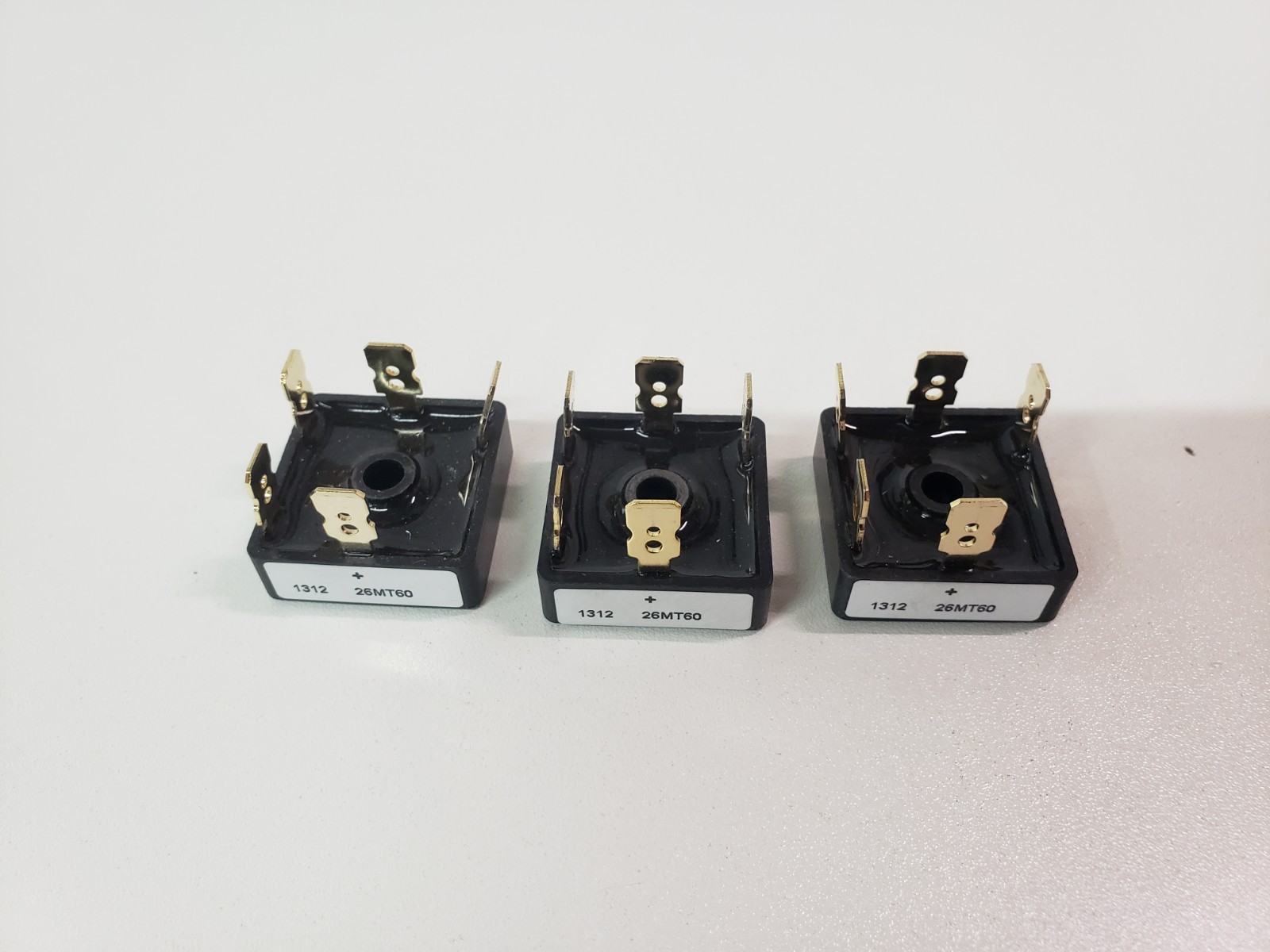 LOT of 3 NOS - Vishay 26MT60 Bridge Rectifier