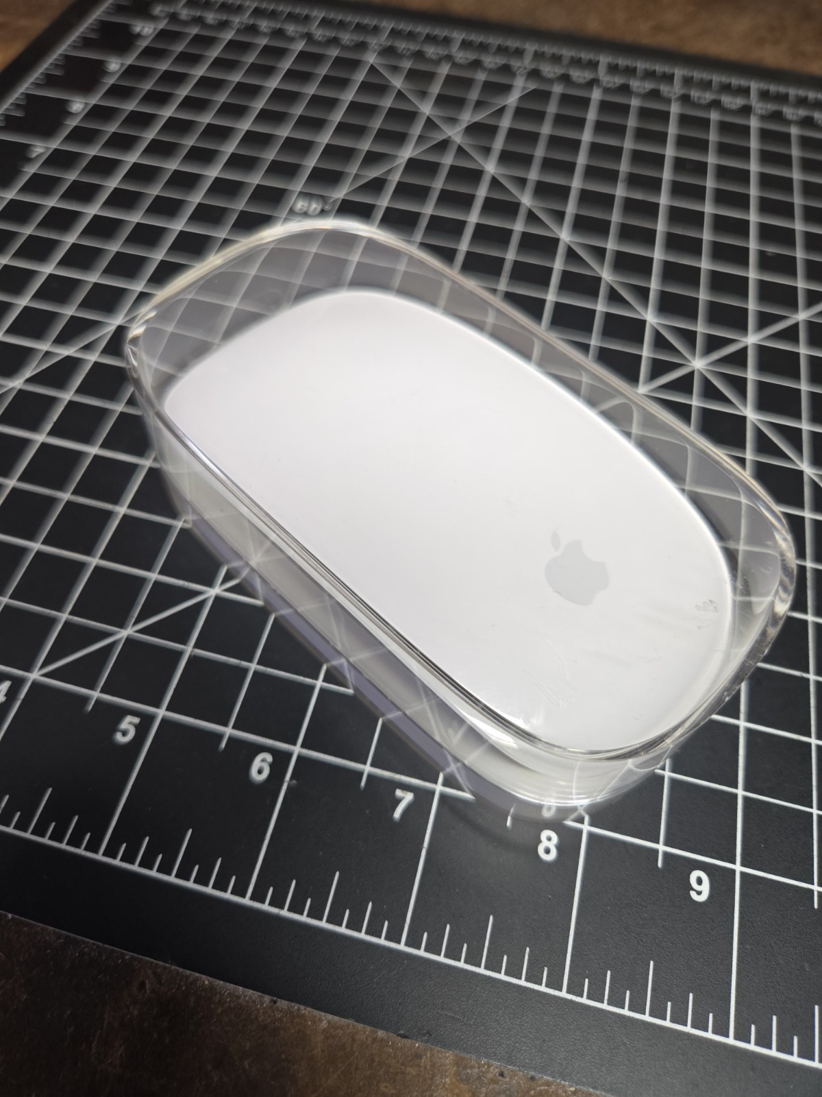 Apple A1296 Wireless Tactile/Multi-Touch Mouse - MB829LL/A