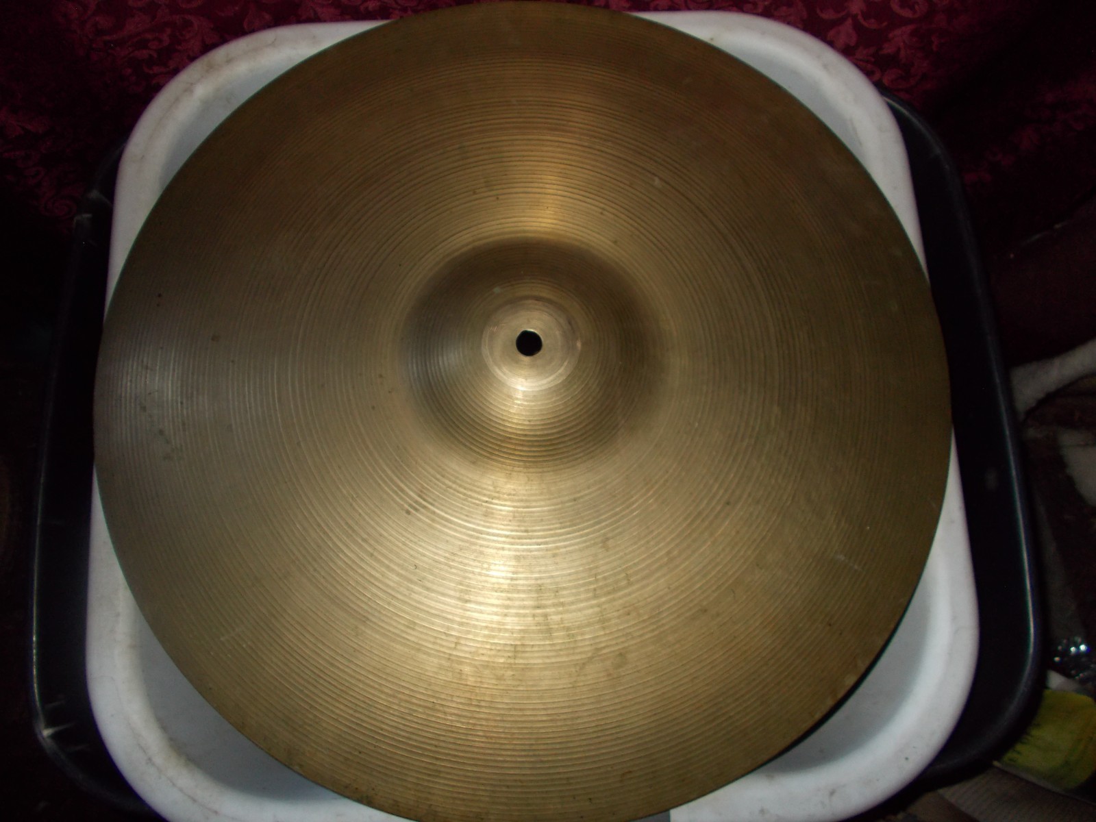 Vintage Zildjian 18” crash