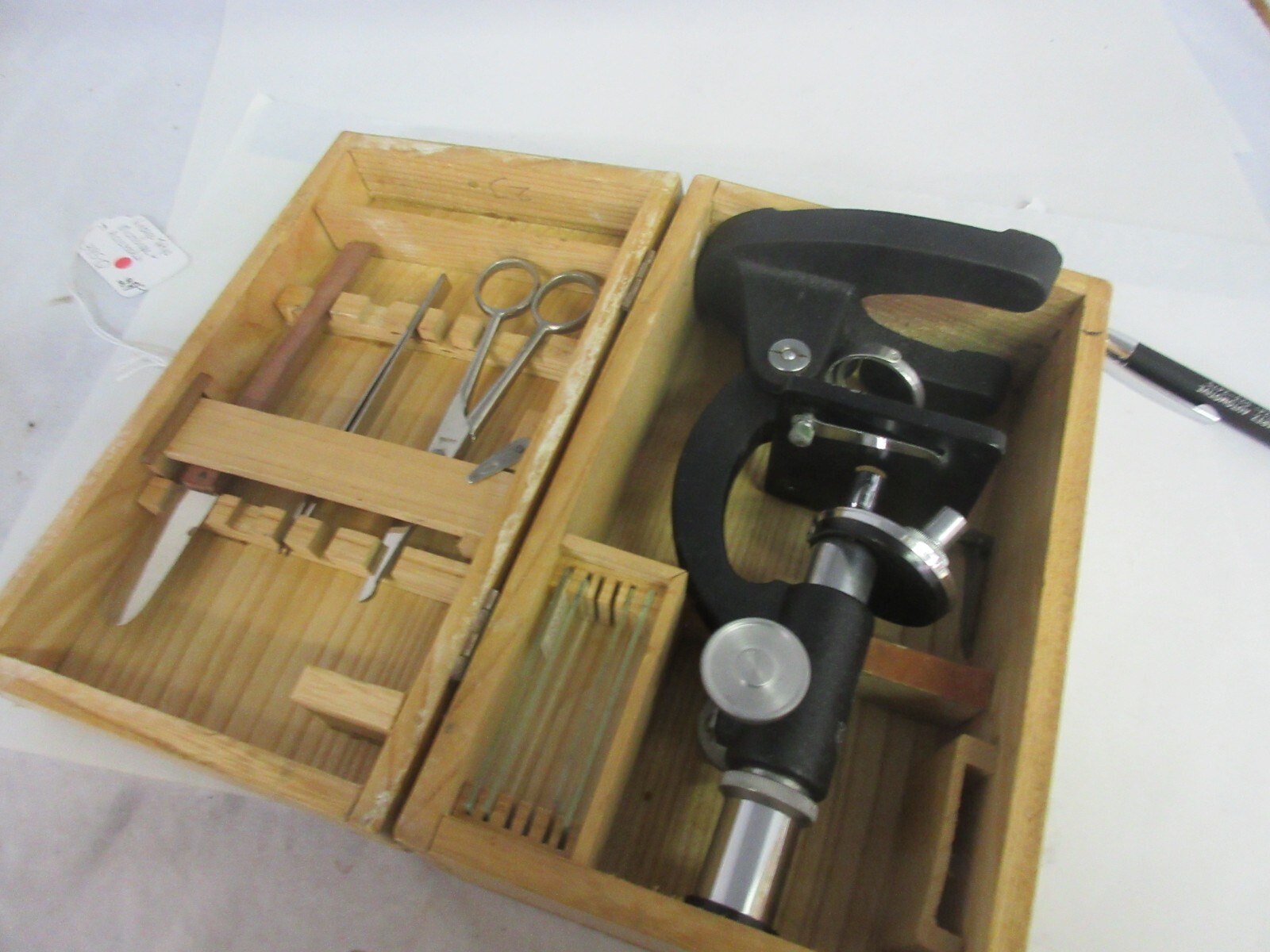 VINTAGE TATYO MICROSCOPE & ACC. WITH ORIGINAL BOX   395-Q