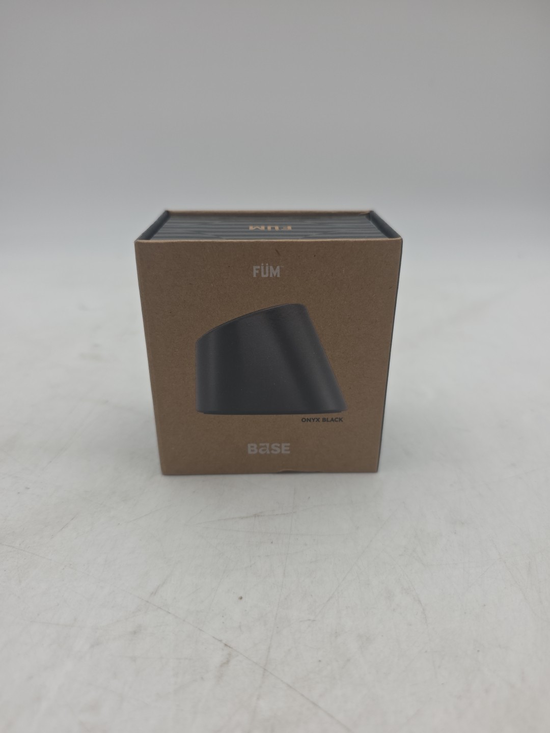 FUM Base Weighted, Magnetic Stand in Onyx Black