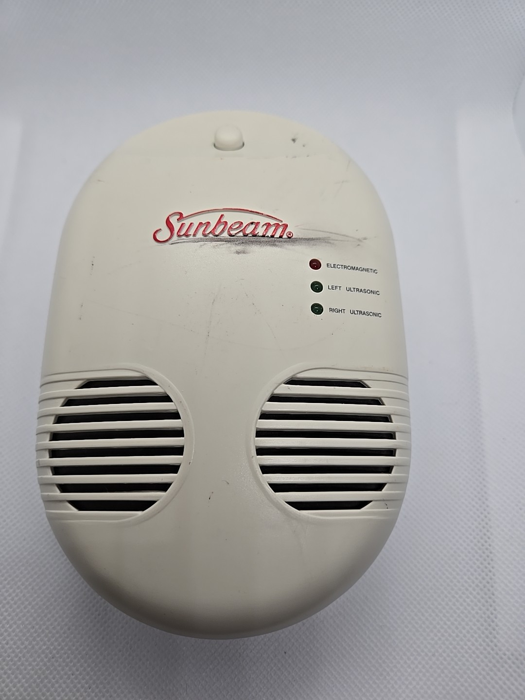 Sunbeam Ultrasonic and Electromagnetic Insect Repeller w/Nightlight Model SB300