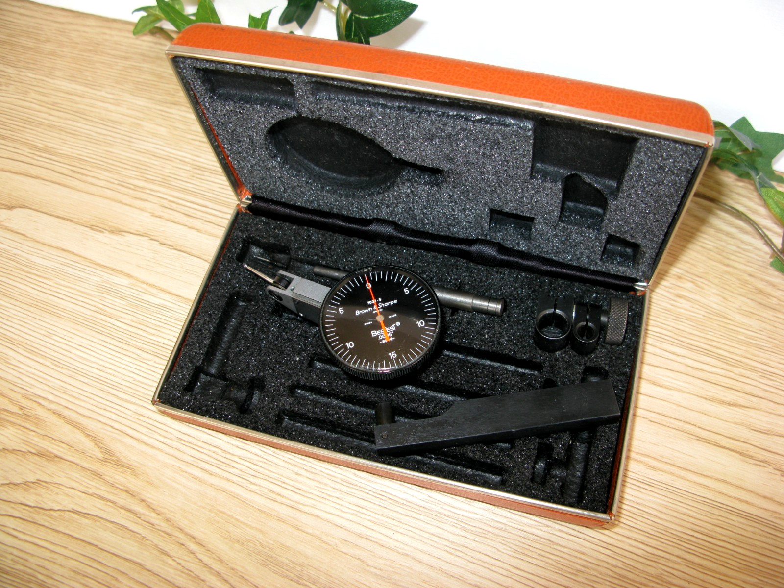 machinest tools brown & sharps .0005" test indicator
