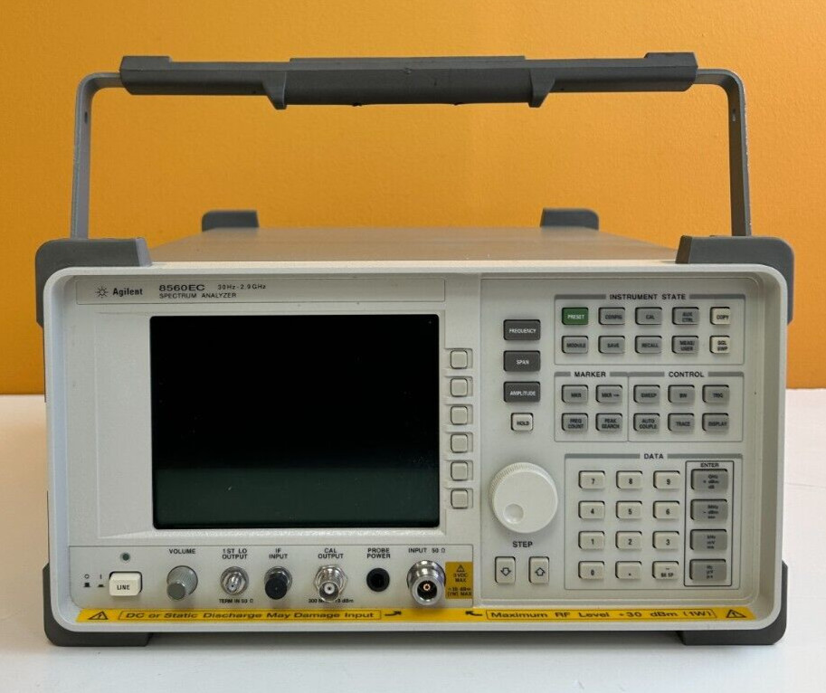 Agilent HP 8560EC 30 Hz to 2.9 GHz, Spectrum Analyzer **For Parts or Repair**
