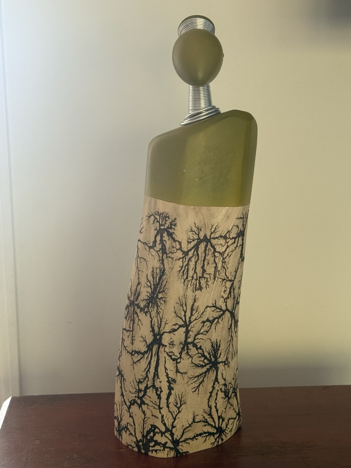 UNIQUE WOOD ART FRACTAL BURNING LICHENBERG FIGURE WOMAN METAL NECK HEAD 18” T
