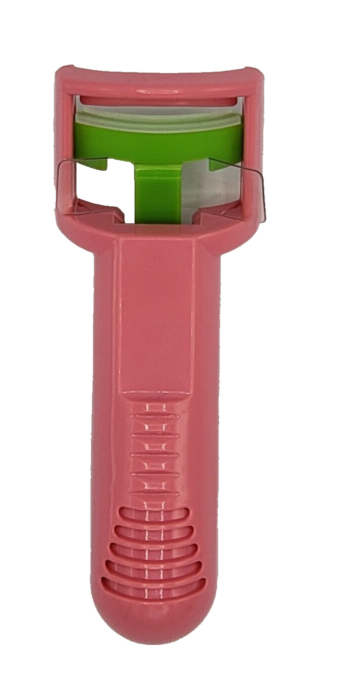 NEW Maybelline Plastic Eyelash Curler - Pink