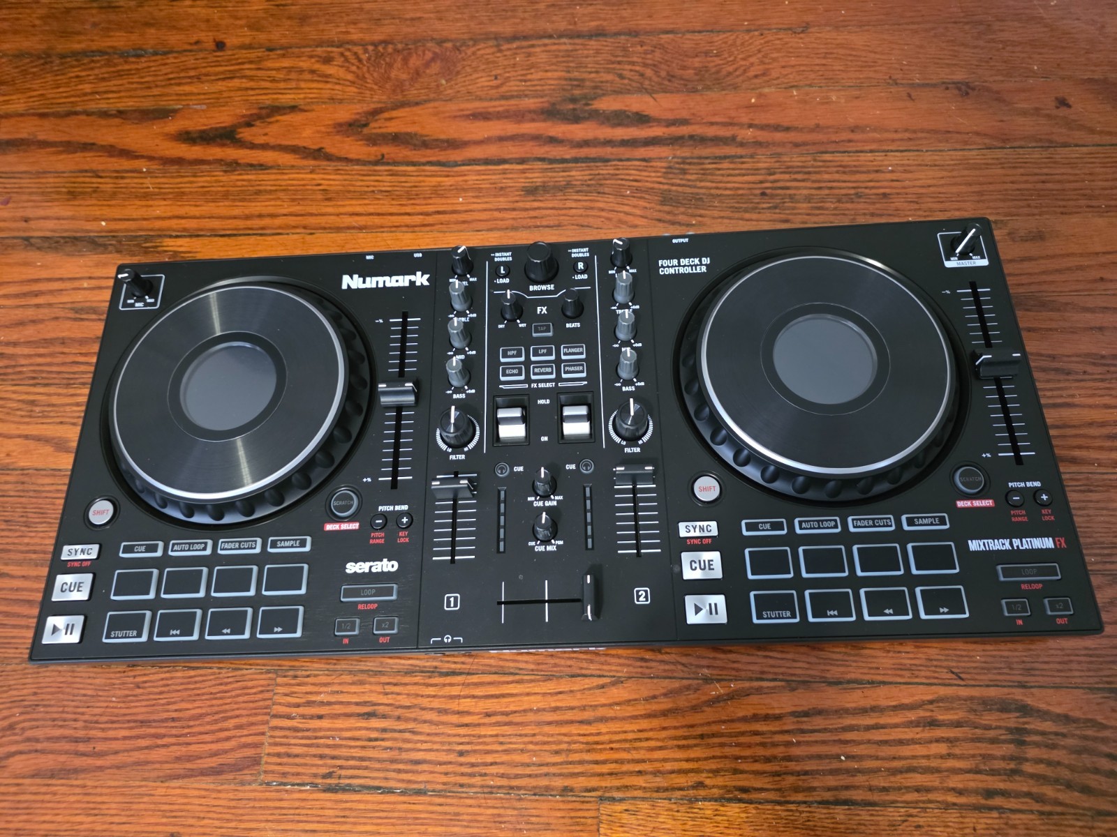 Numark ‎Mixtrack Platinum FX Serato DJ Controller - with Black Hard Travle Case