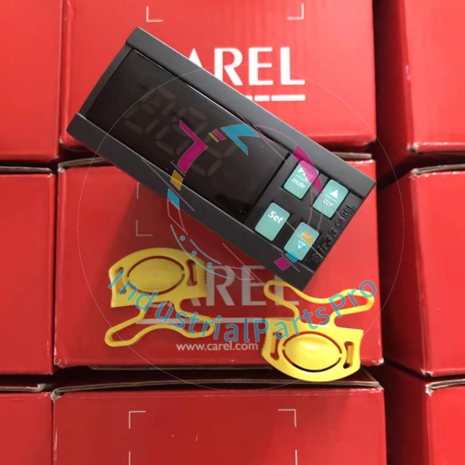 1PCS CAREL IR33S0EP00 New in box Temperature controller IR33S0EP00