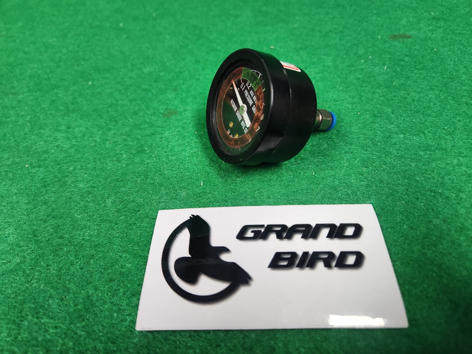 NISSHIN 0-0.7Mpa Pressure Gauge, USED