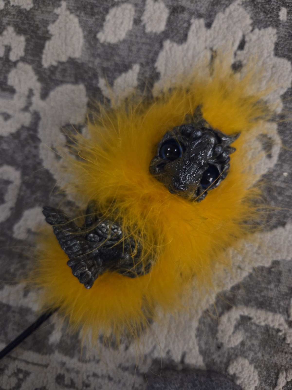Albert Alfaro Drabbit Renaissance Shoulder Cable Puppet Yellow