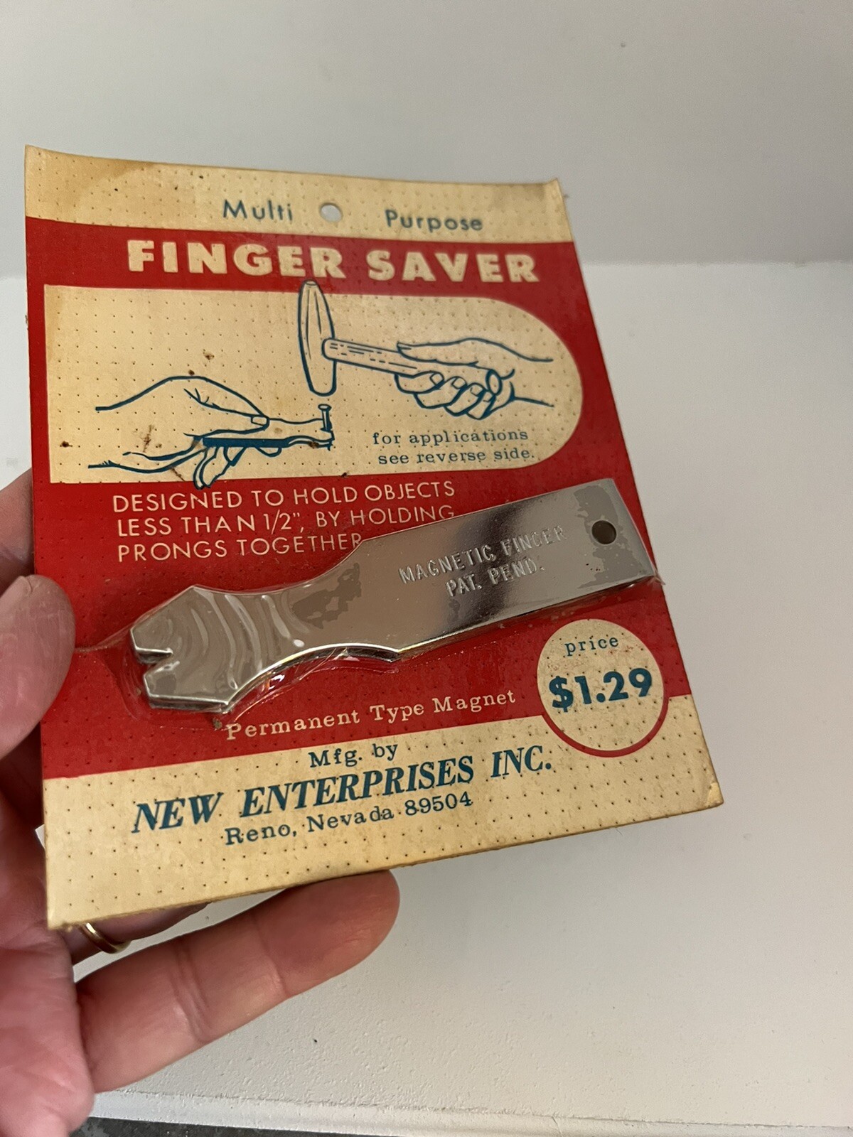 Vintage SEALED New Enterprises Multi Purpose FINGER SAVER Tool Magnet in Package