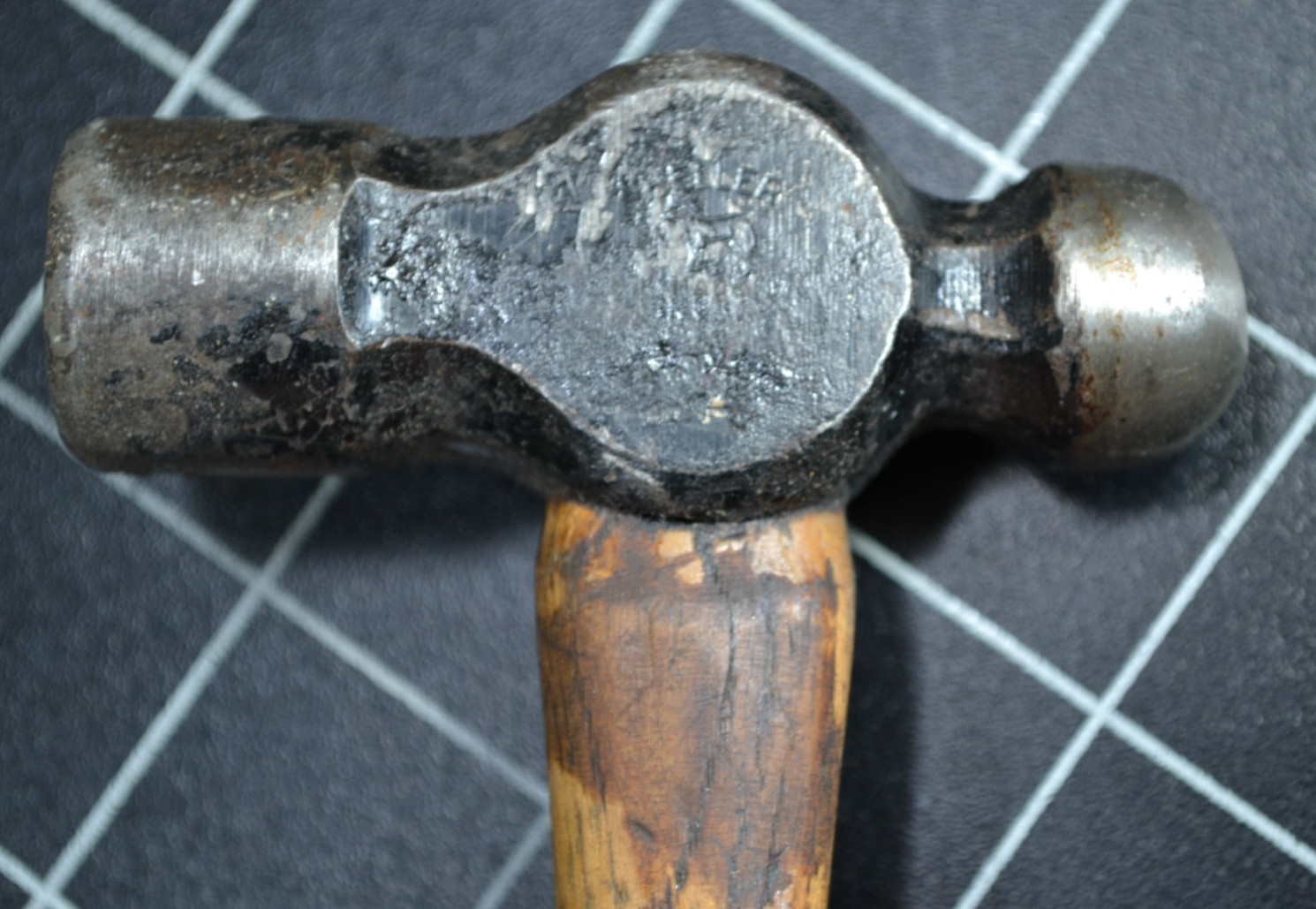 HELLER - BALL PEIN HAMMER - 8oz HEAD - ALL ORIGINAL