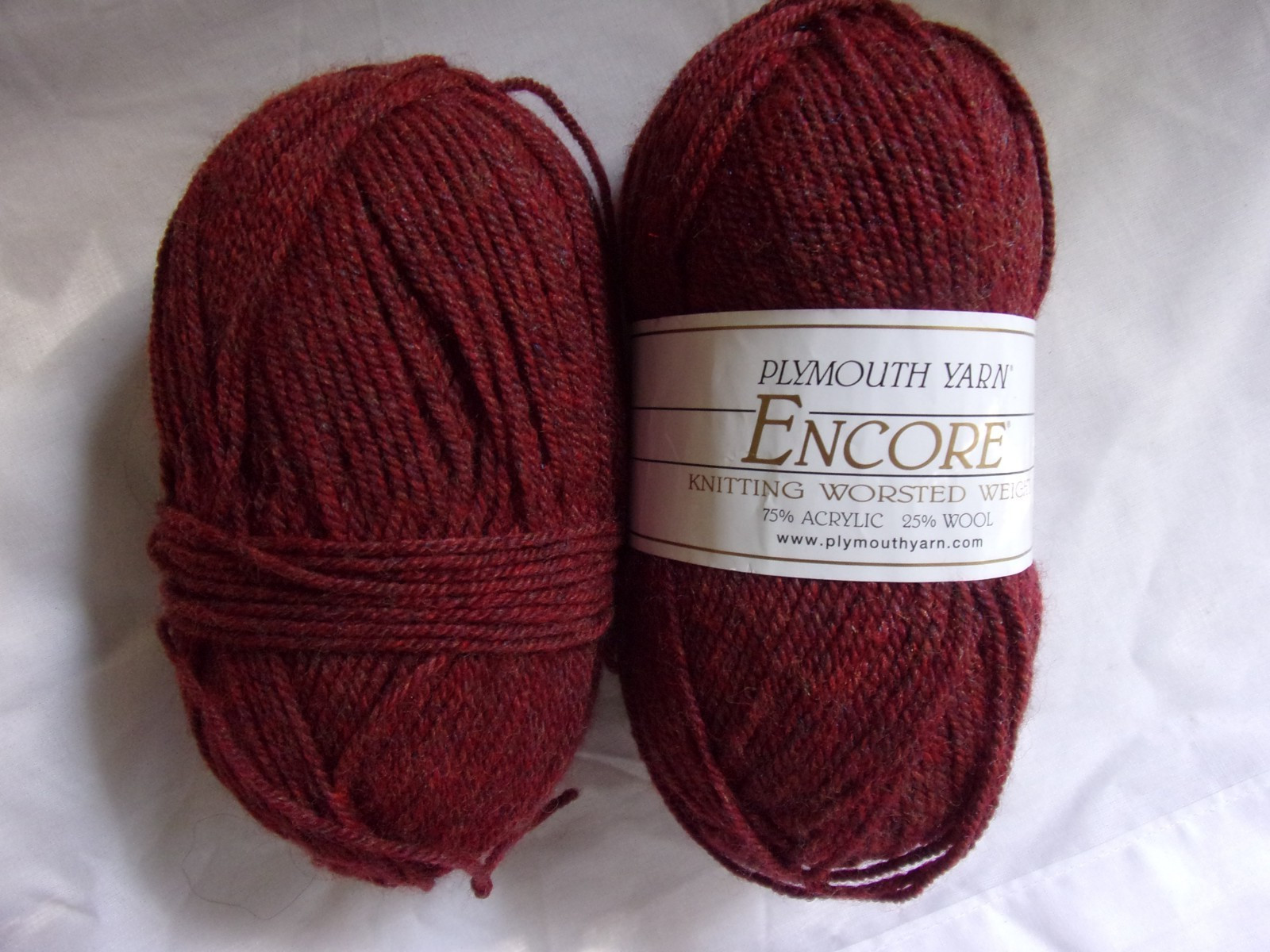 Encore Plymouth Yarn worsted acrylic wool blend 0560 dark rust tweed