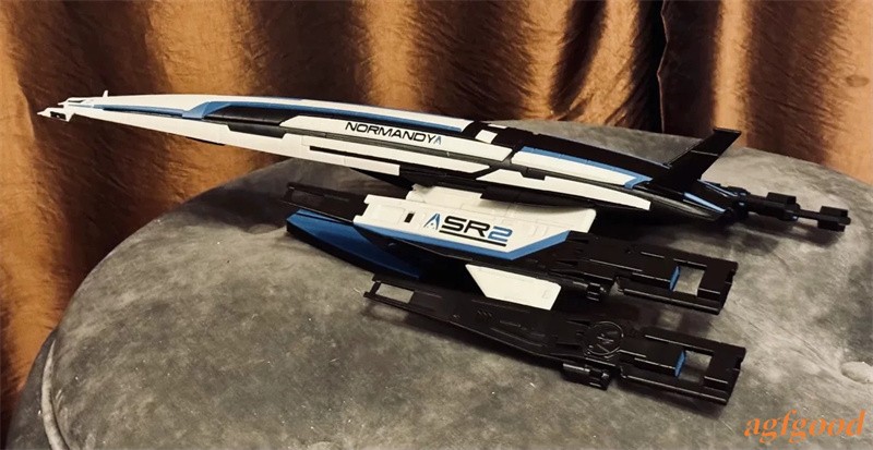 MASS EFFECT SSV Normandy SR2 Spaceship Painted Model 3D Build Length 50CM