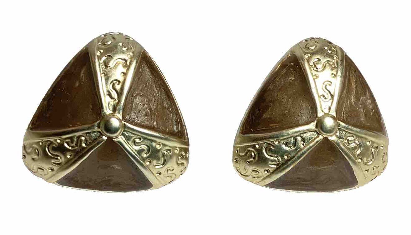 PRETTY PAIR OF CLIP-ON EARRINGS SILVERTONE AND BROWN SWIRL ENAMEL TRIANGULAR