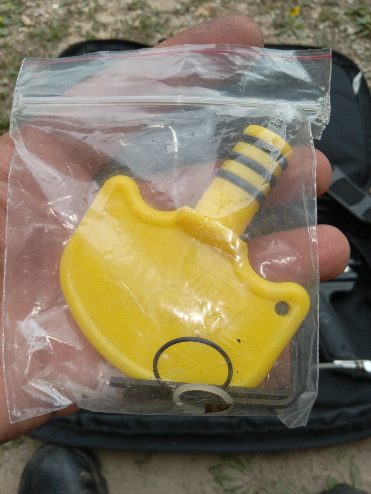 PMI Piranha R6 model 8810 paintball marker