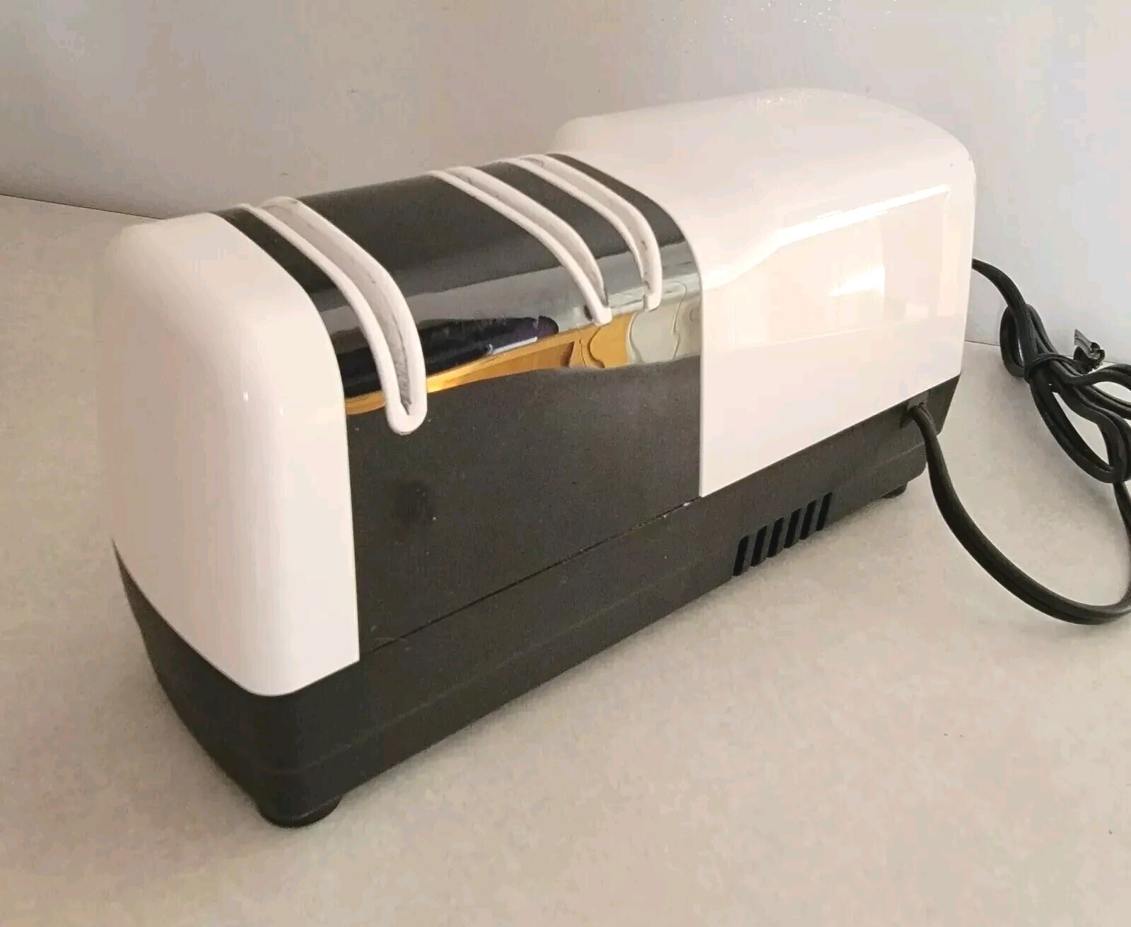 Chef's Choice Hybrid 210 Diamond Hone Electric Knife Sharpener 2 Stage