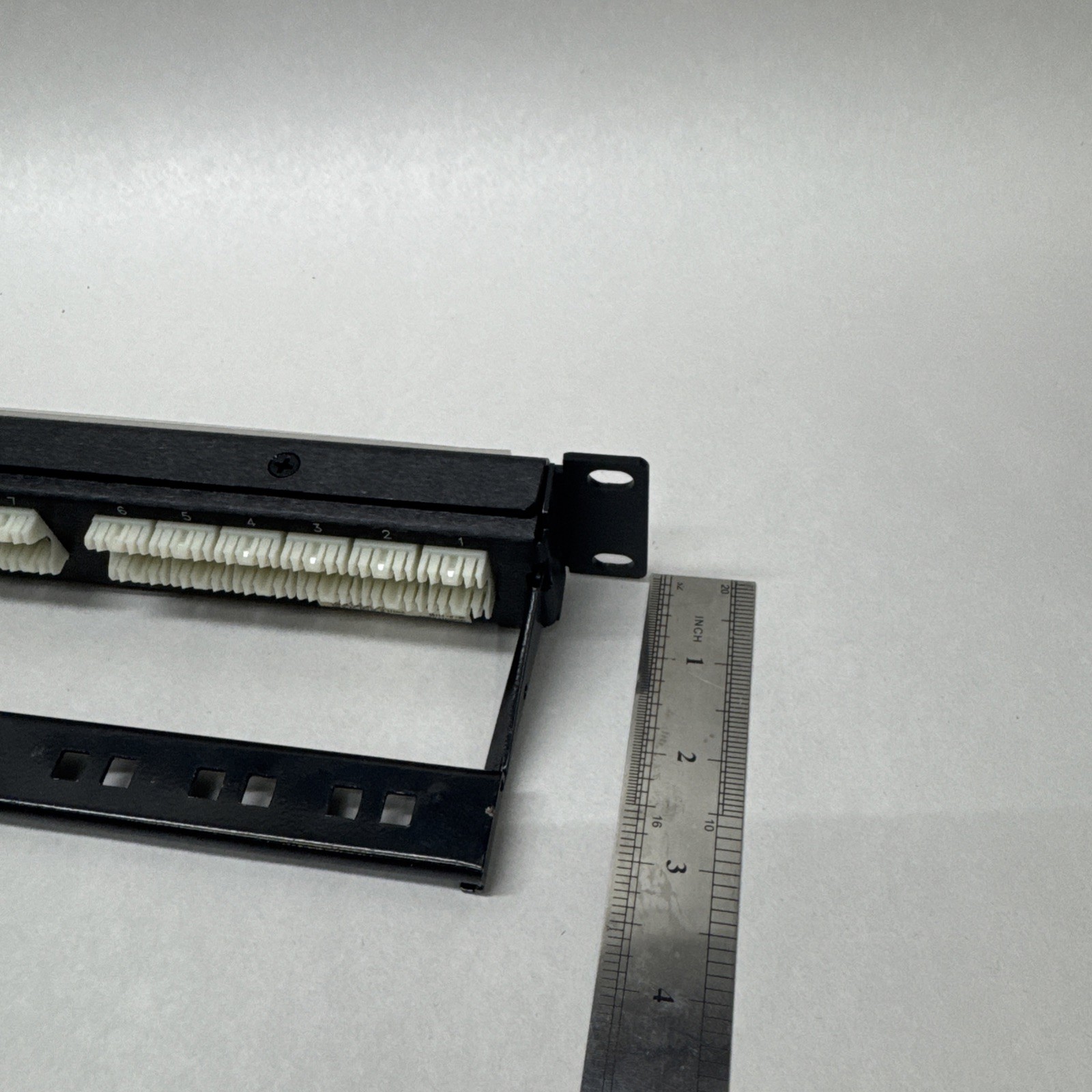 Siemon HD6‑24 24‑Port Flat High Density Cat6 Patch Panel • RJ45 110 Punchdown