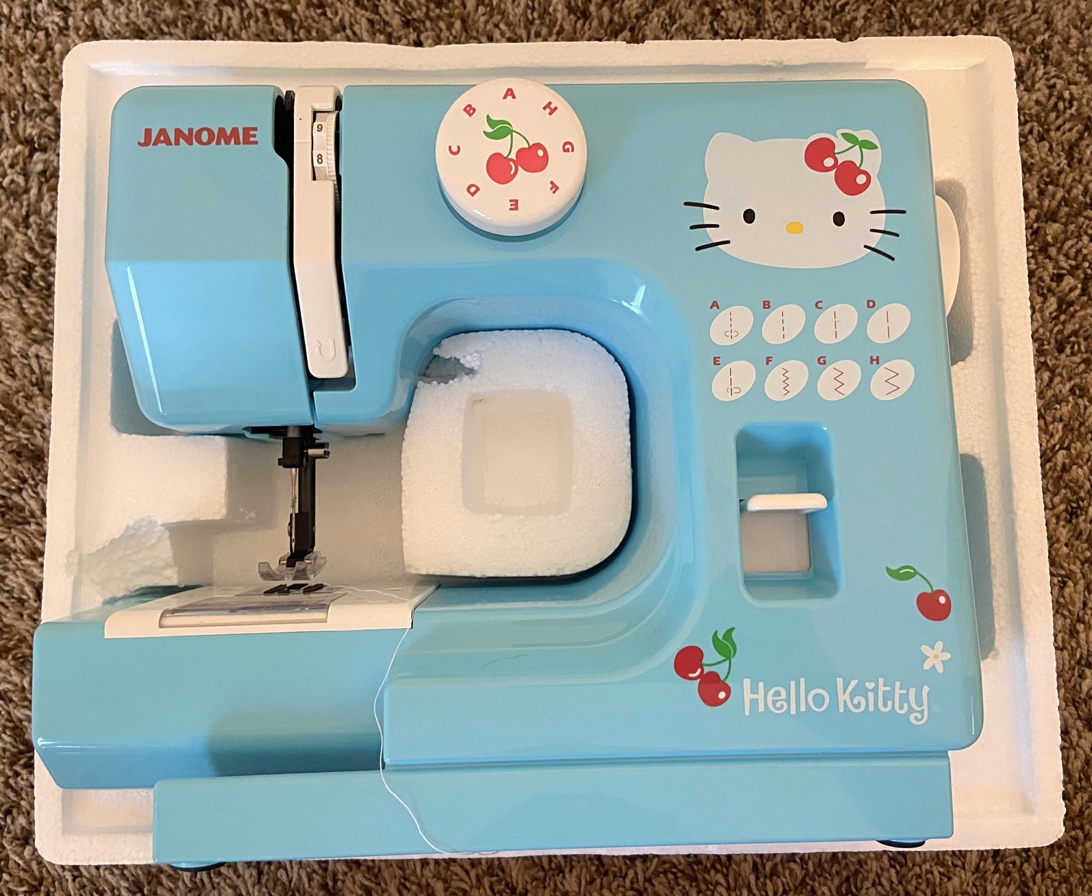 2000’s Hello Kitty Sewing Machine Janome Model 525 - With Foot Pedal, Box Tested