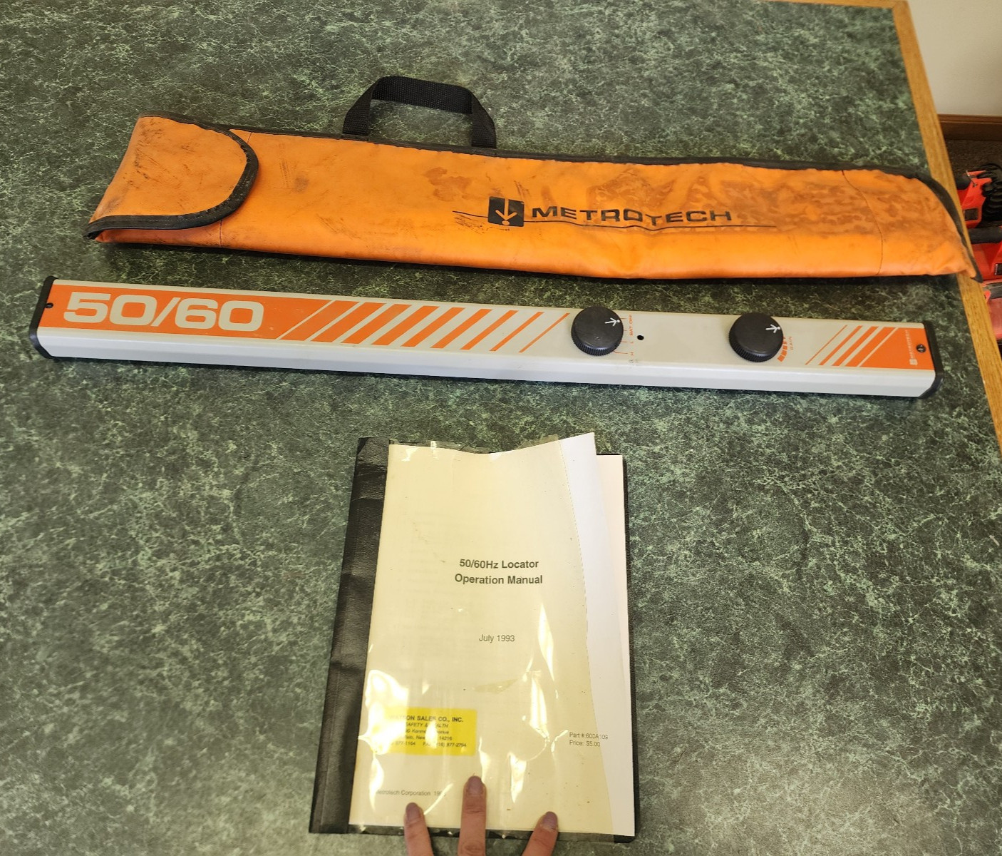 Metrotech 50/60 Locator w/ Case & Manual 5060-0222 - Untested
