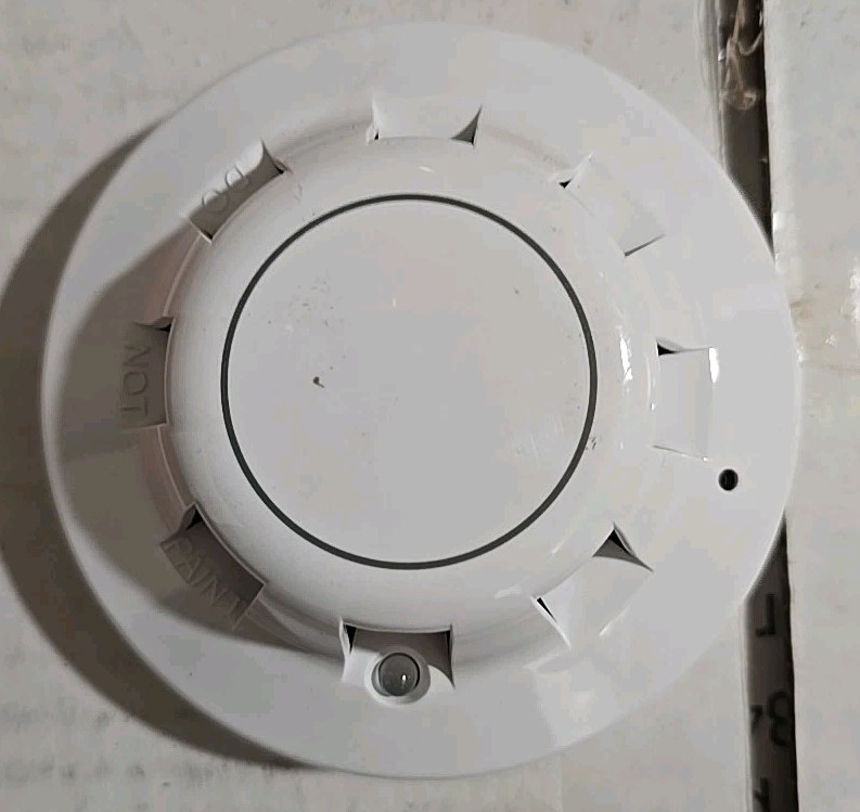 Apollo Series 65A 55000-328  Smoke Detector
