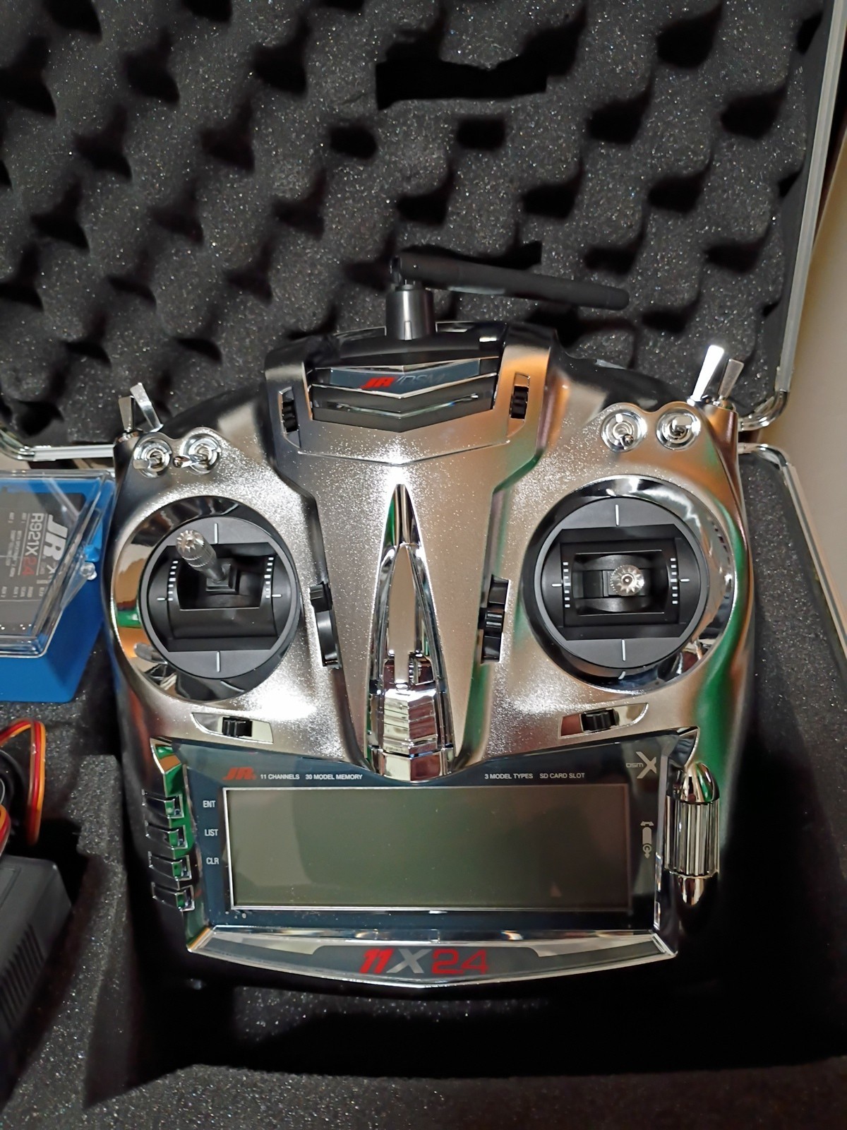 🔥JRPROP11 DSMXTRANSMITTER WITH WALL CHARGER BEAUTIFUL RADIO Excellent Condition