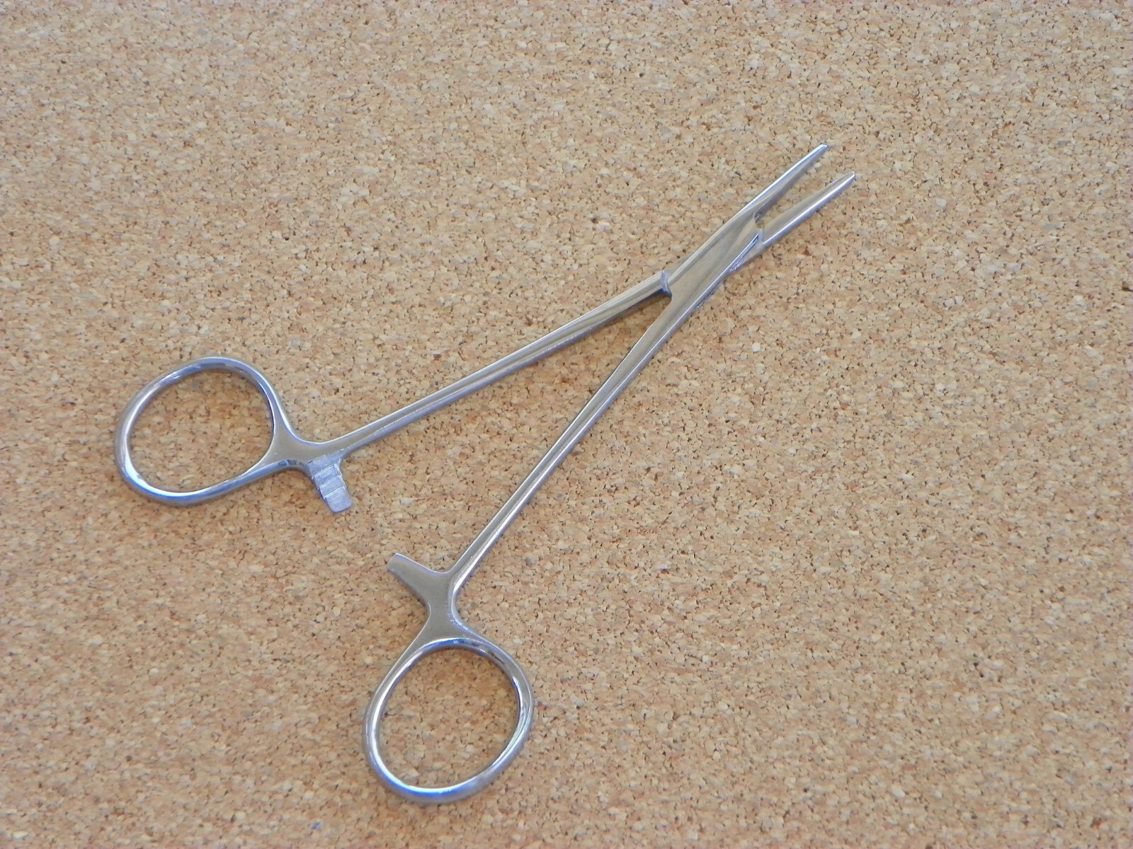 Smooth Jawed Hemostat  5"