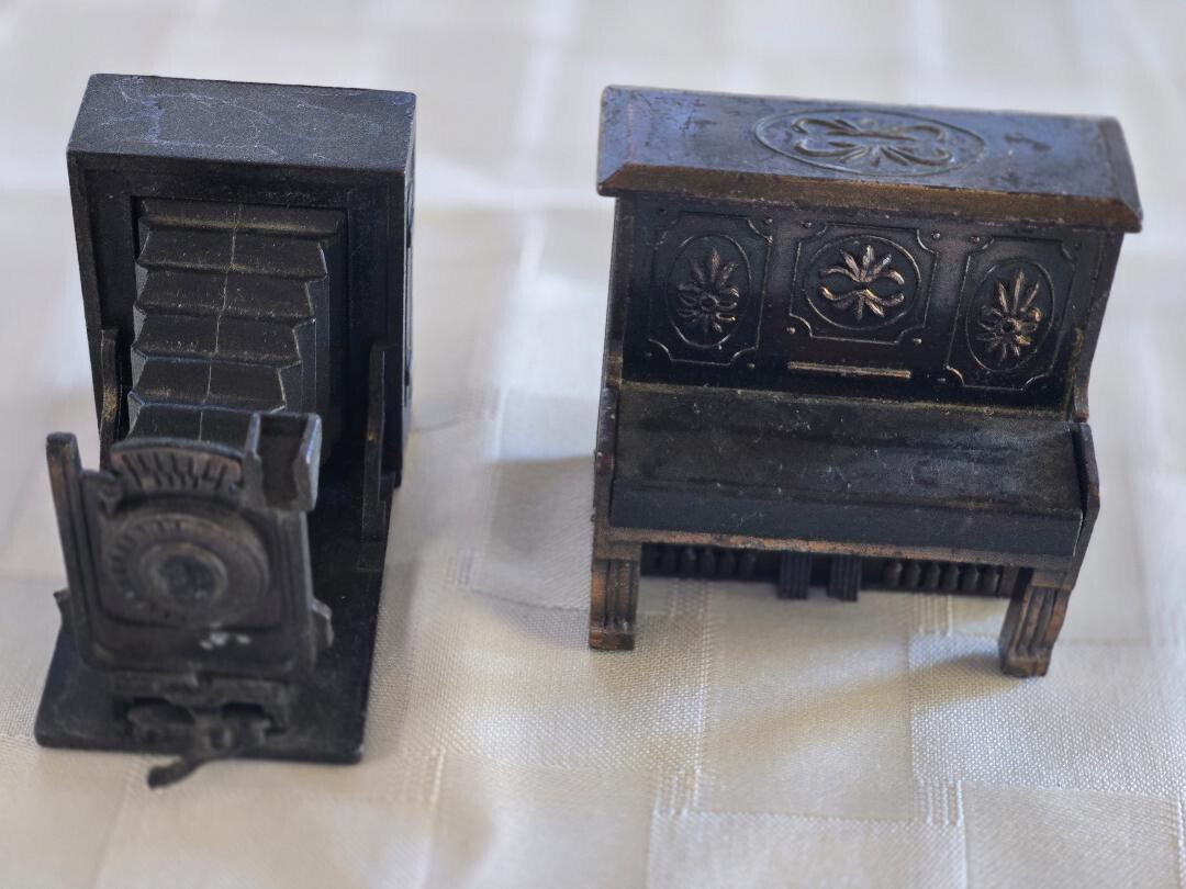 Vtg Die Cast Upright Piano and Antique Camera Pencil Sharpeners