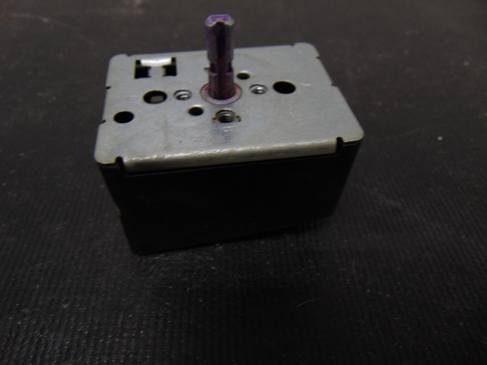 KitchenAid Range KERH507YWH2 Surface Element Control Switch 9750641
