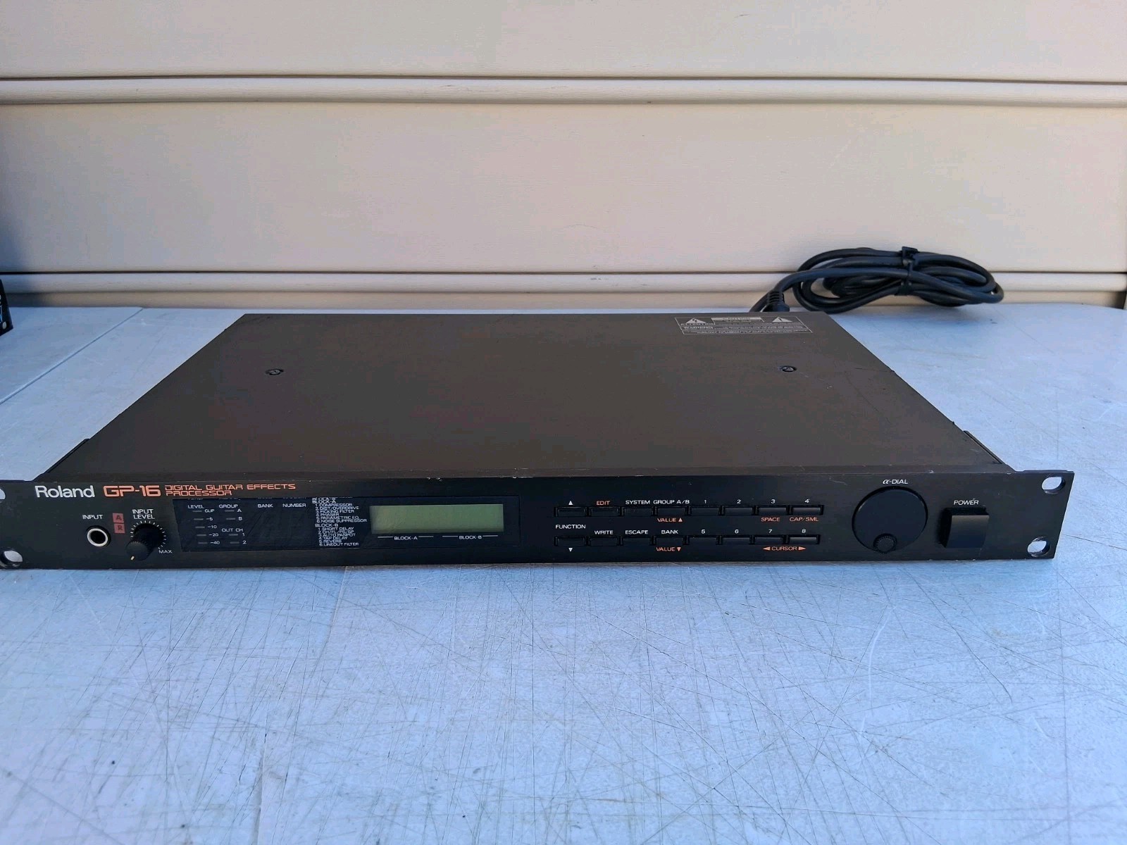 Roland GP-16 Digital Guitar Effects Processor