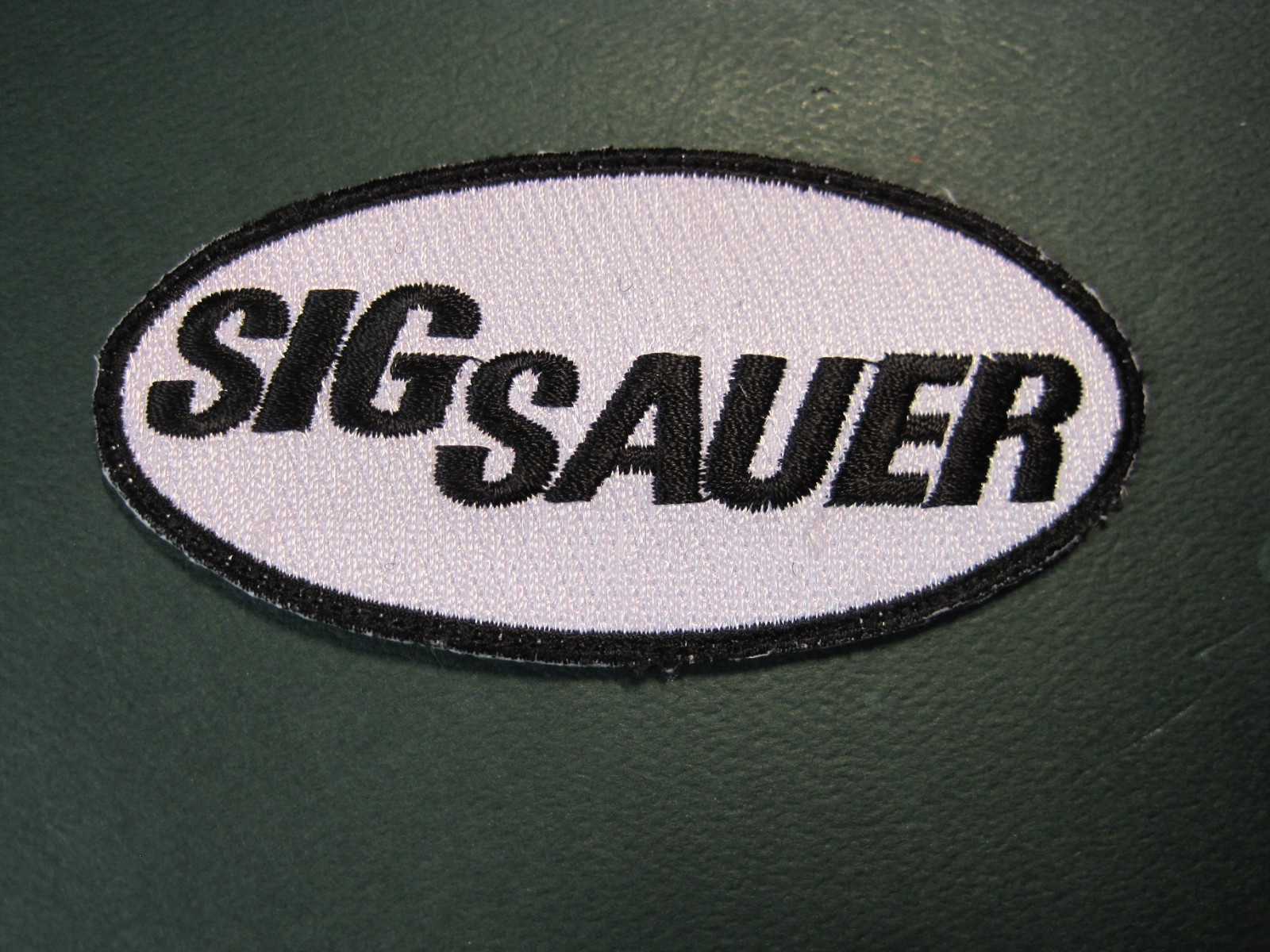 SIG SAUER HOOK BACK PATCH SIG CIRCLE BLACK USED GOOD CONDITION