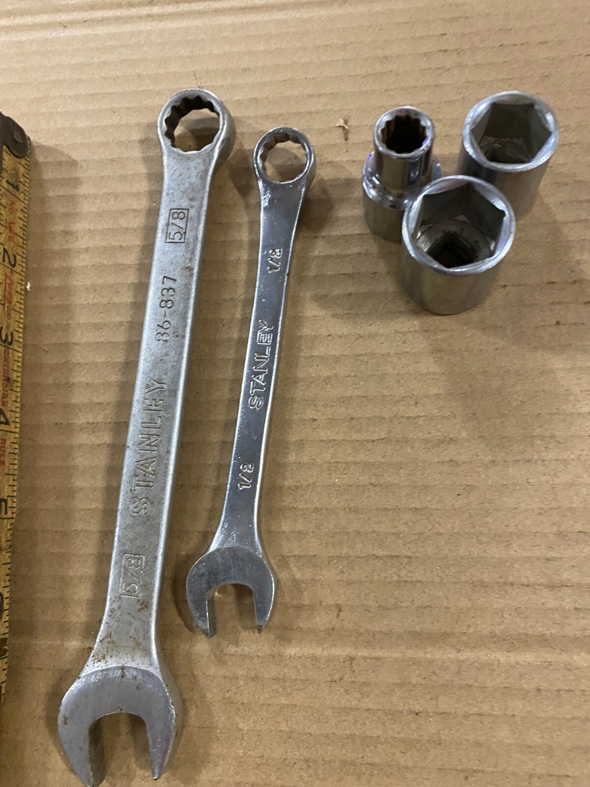 5 assorted pre-owned Stanley wrenches and sockets most made in the U.S.