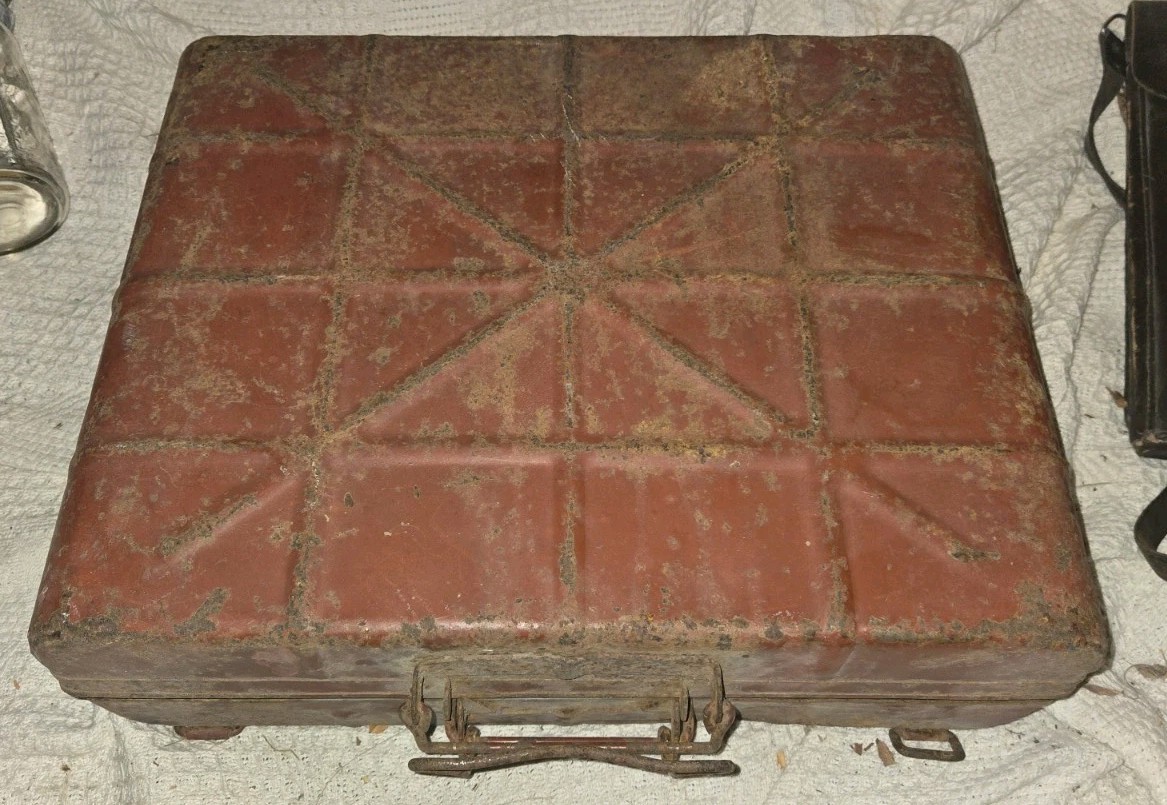 1941 WW2 German Field Gear M24 Potato Masher Stick Hand Grenade Storage Box