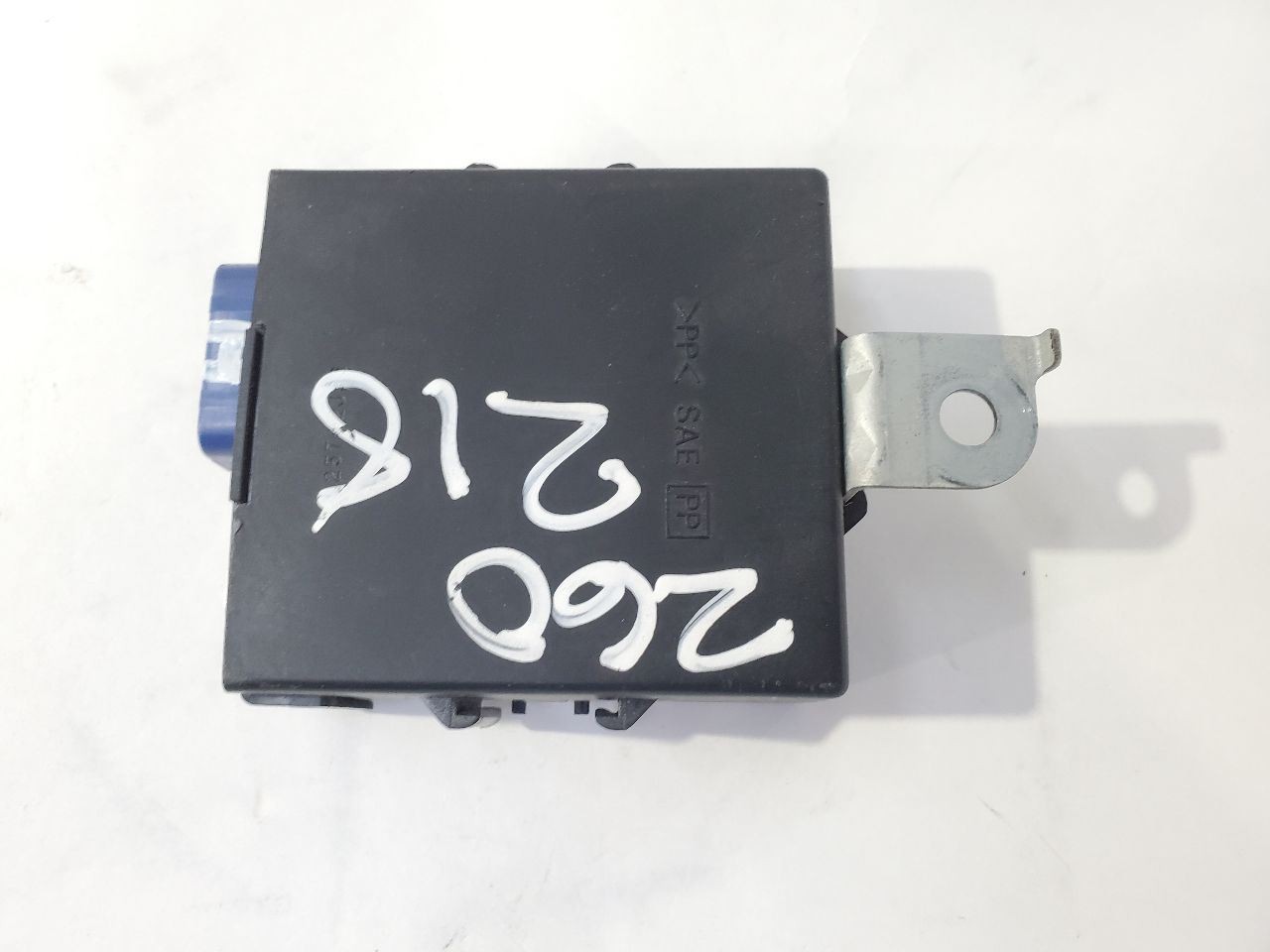 2003 Lexus LX470 OEM Windshield Wiper Computer Module 85943-60030