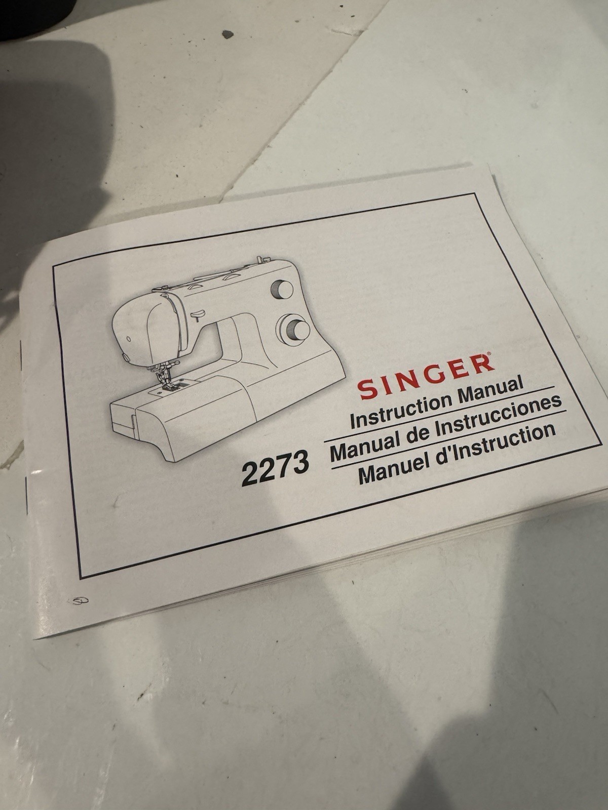 Singer 2273 Esteem II Sewing Machine w/ Pedal