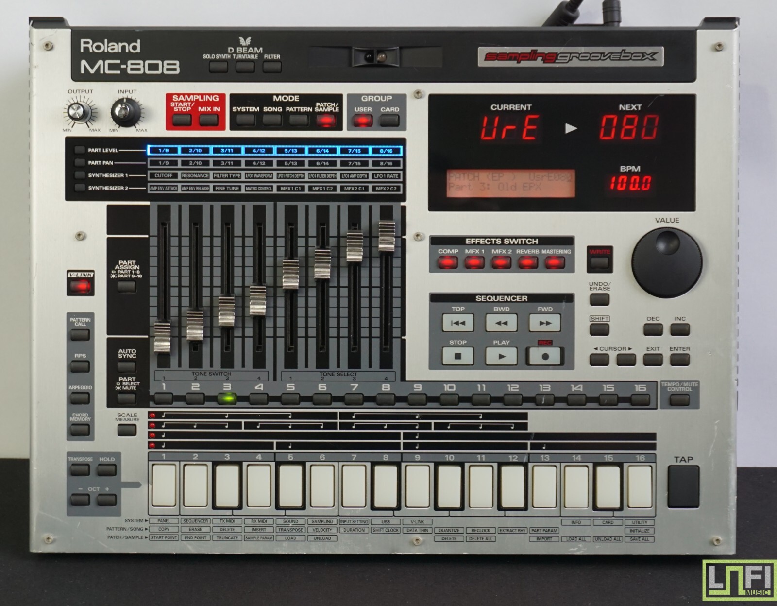 Roland MC-808 Sampling Groovebox Sampler, Sequencer, Synthesiser & More!