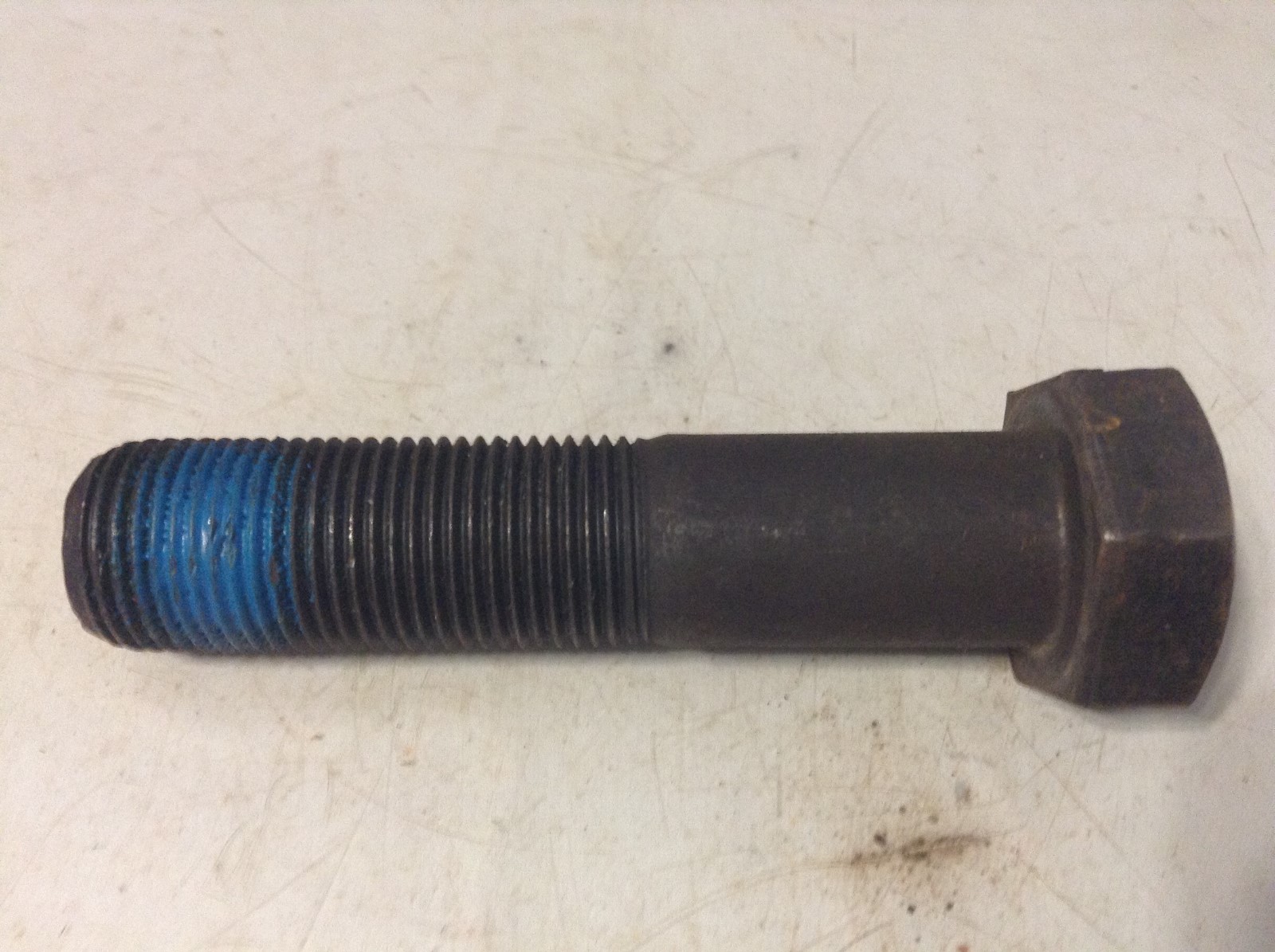 481538R1 - A New Knife Bolt For An IH 50, 55, 350, 550, 555 Forage Harvesters